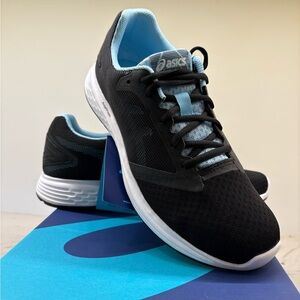 Brand new ASICS Patriot 10 w/ Amplifoam